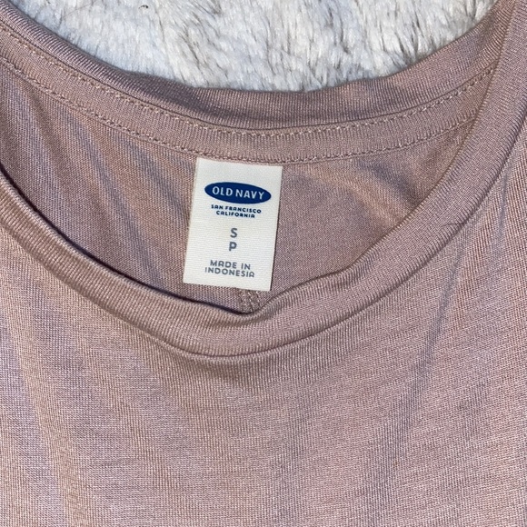 Old navy tank top - Picture 3 of 4